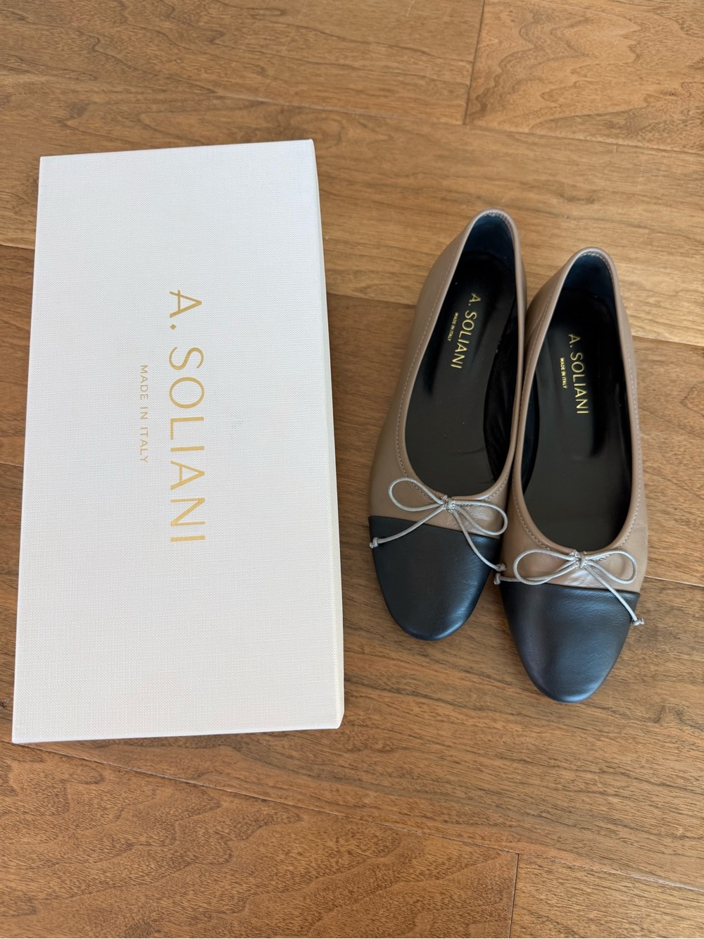 A. Soliani Taupe and Black Cap Toe Ballet Flat - Picture 3 of 5